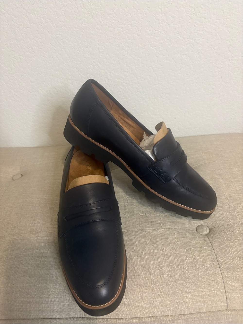 Vionic Cheryl II Lug Penny Loafers - black Leather Orthotic Support size 11